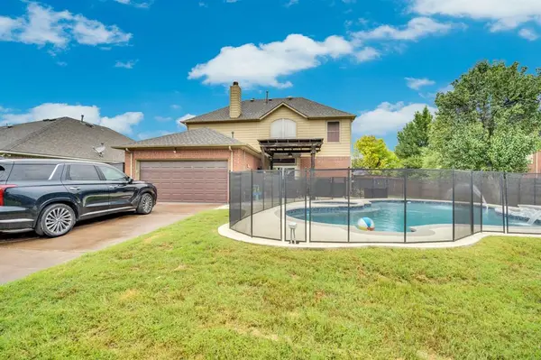 428 Vasey Oak Drive, Keller, TX 76248