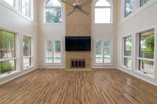 3505 Estates Drive, Dalworthington Gardens, TX 76016