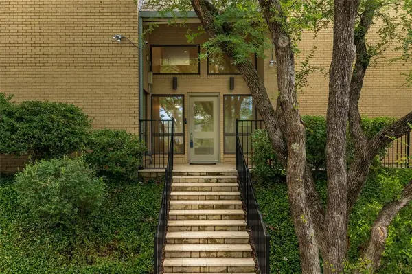 3505 Estates Drive, Dalworthington Gardens, TX 76016