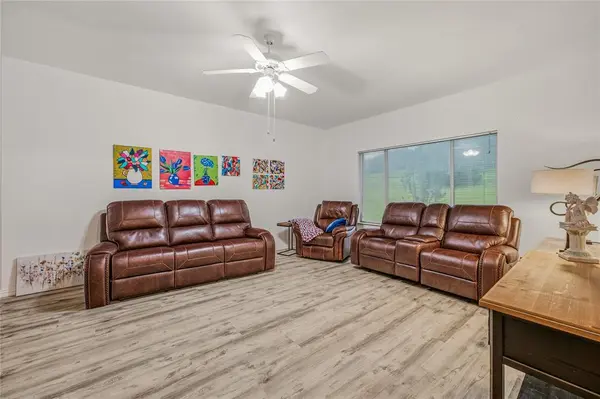 118 Pleasant Valley Lane, Weatherford, TX 76087