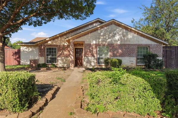 2740 Cancun Lane, Dallas, TX 75287