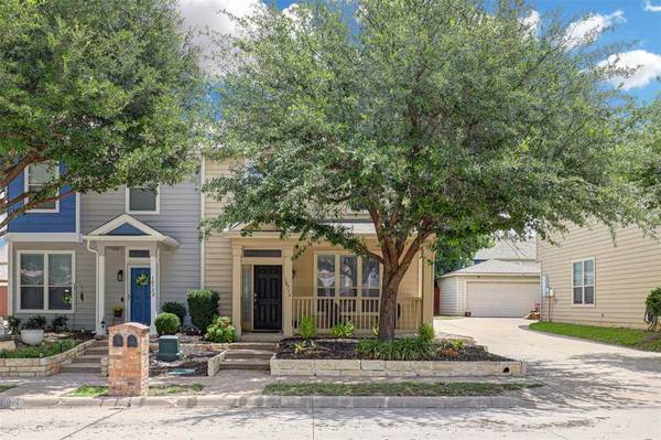 10716 Traymore Drive, Fort Worth, TX 76244