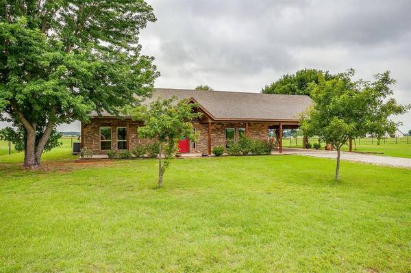 505 Double Tree Lane, Lipan, TX 76462
