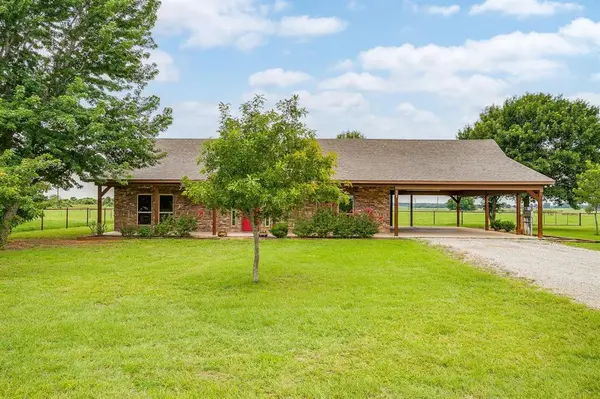 505 Double Tree Lane, Lipan, TX 76462
