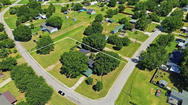 1941 Lariat Lane, Burleson, TX 76028