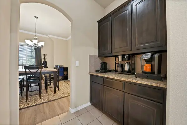 7256 Lake Country Drive, Fort Worth, TX 76179