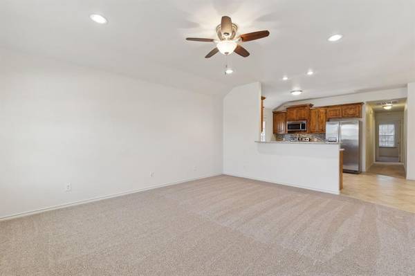 233 Firefly Drive, Springtown, TX 76082