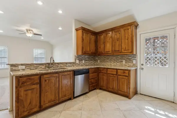 233 Firefly Drive, Springtown, TX 76082