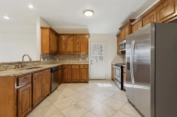 233 Firefly Drive, Springtown, TX 76082