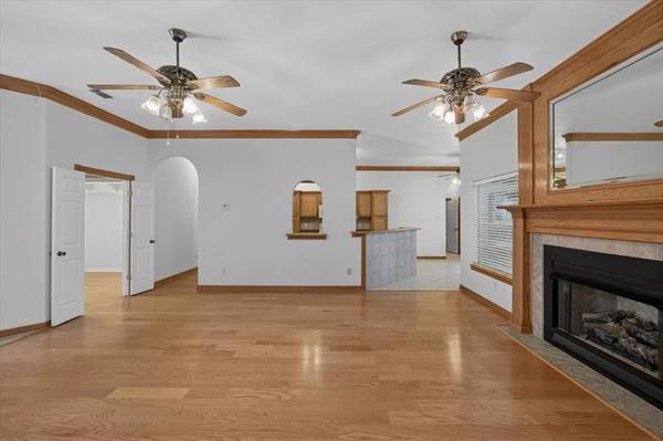 6224 Canyon Trail, Lake Worth, TX 76135