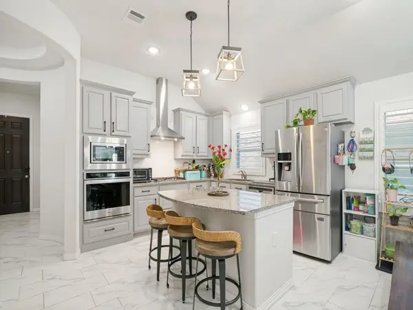2718 Bechtol Street, Garland, TX 75042