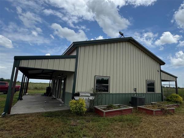 678 County Road 1063, Greenville, TX 75401