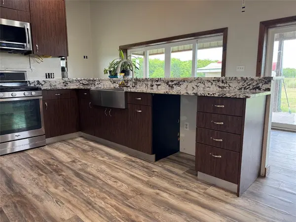 678 County Road 1063, Greenville, TX 75401