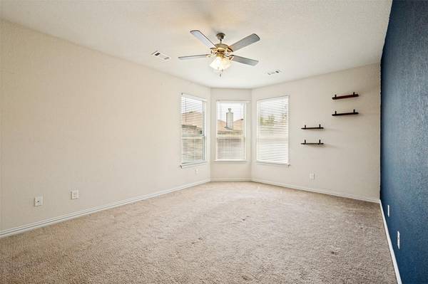 213 Iron Ore Trail, Fort Worth, TX 76131