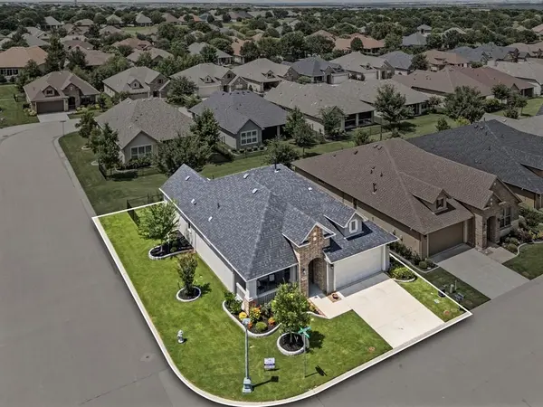 9624 Heartwood Drive, Denton, TX 76207