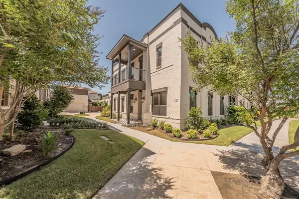 305 Sunset Lane #101, Fort Worth, TX 76114
