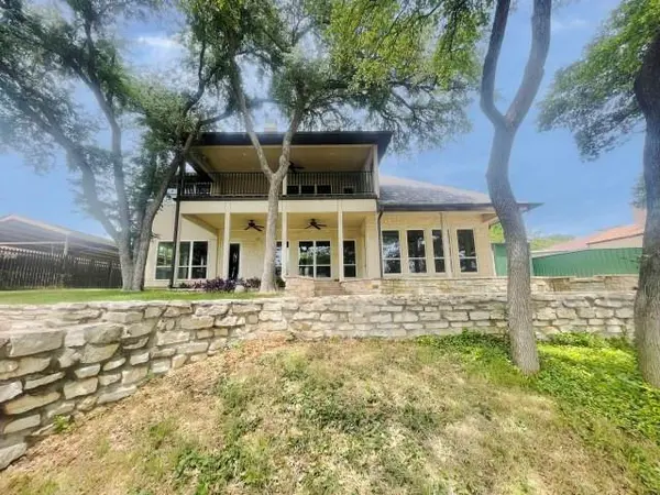 201 Casas Del Sur Street, Granbury, TX 76049