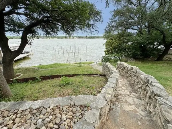 201 Casas Del Sur Street, Granbury, TX 76049