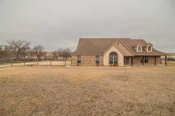 5957 Stacy Lane, Weatherford, TX 76087