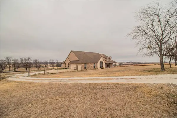 5957 Stacy Lane, Weatherford, TX 76087