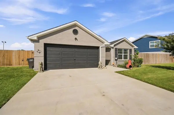 2020 Shane Avenue, Fort Worth, TX 76134