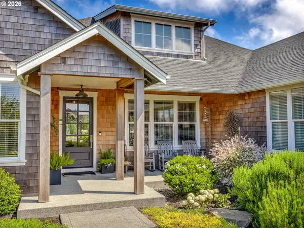 452 DIAMOND LN, Gearhart, OR 97138