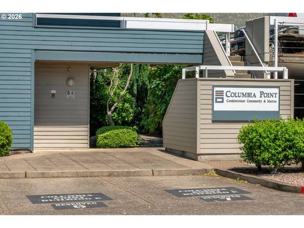 113 N HAYDEN BAY DR, Portland, OR 97217