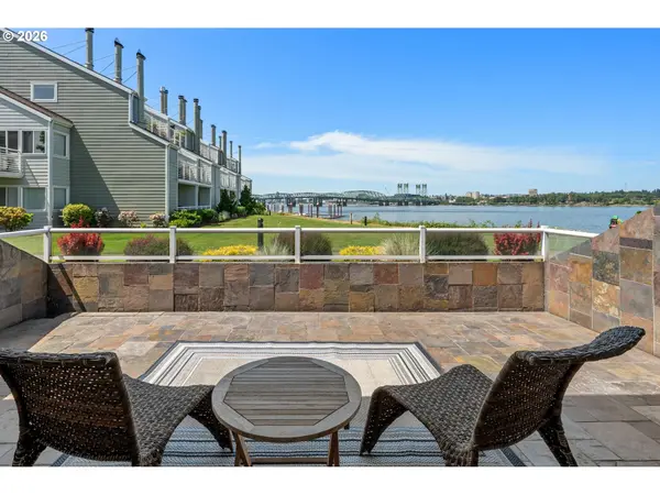 113 N HAYDEN BAY DR, Portland, OR 97217