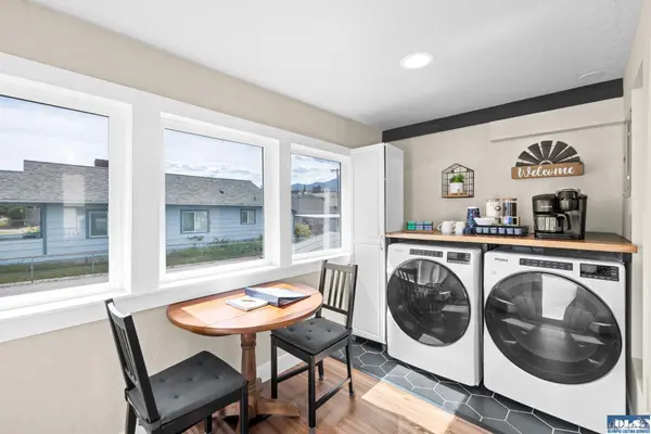 916 E Georgiana Street, Port Angeles, WA 98362