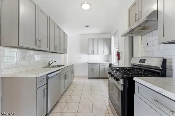 773 Kingsland Ave, Ridgefield Boro, NJ 07657