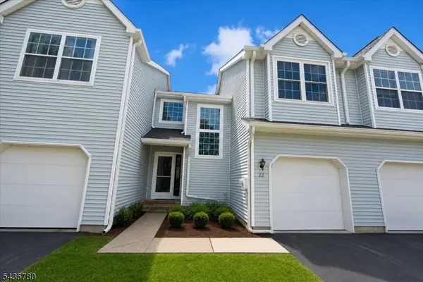 22 Willow Ci #702, Hamburg Boro, NJ 07419