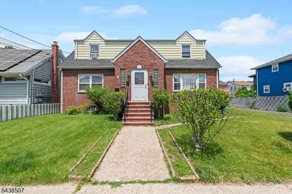 57 Devon St, North Arlington Boro, NJ 07031
