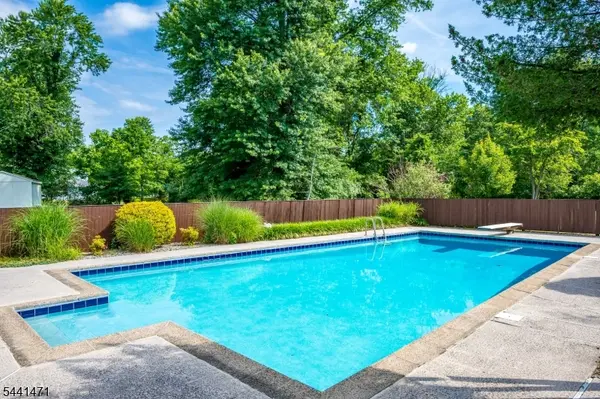 34 Henderson Rd, South Brunswick Twp., NJ 08824