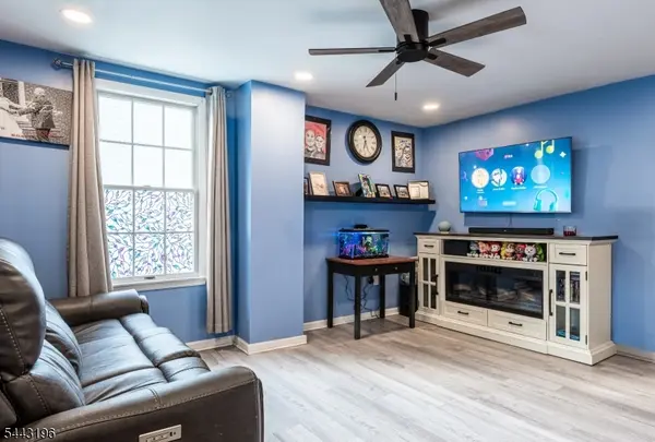 72 S Lincoln Ave, Washington Boro, NJ 07882
