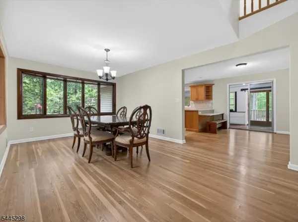 157 Grove St, Ramsey Boro, NJ 07446