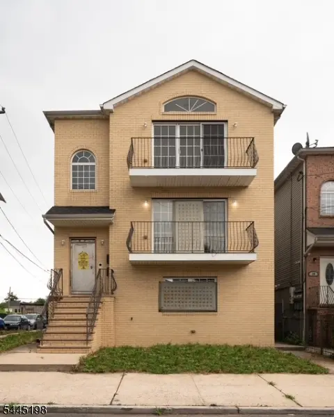 26-28 Mount Pleasant Ave, Newark City, NJ 07104