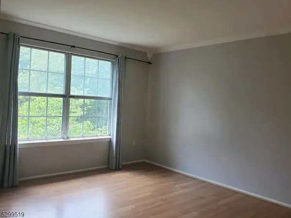 133 Rachel Ct, Franklin Twp., NJ 08823