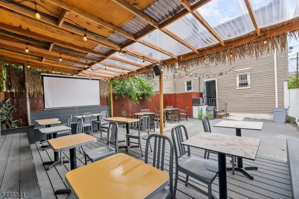 80 Mallory Ave, Jersey City, NJ 07304