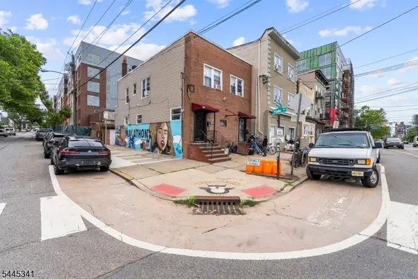 80 Mallory Ave, Jersey City, NJ 07304