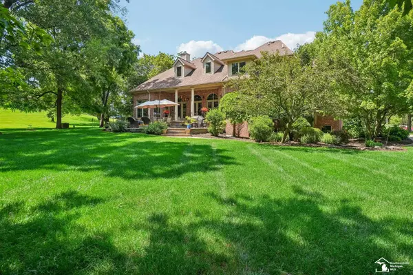 5322 N Meadow CT, Salem Twp, MI 48105