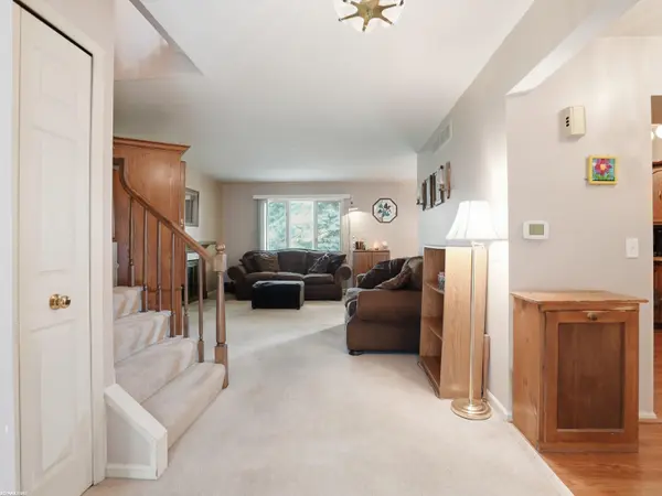 42552 Beverly WAY, Clinton Twp, MI 48038