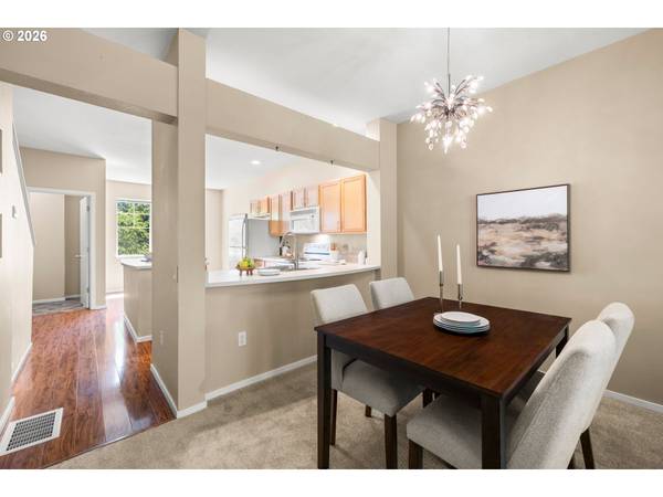 621 SW DILLAN DR, Beaverton, OR 97006