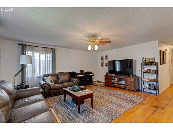 2420 NE 86TH AVE, Portland, OR 97220