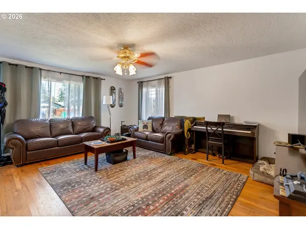 2420 NE 86TH AVE, Portland, OR 97220