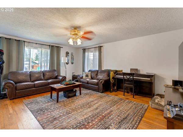 2420 NE 86TH AVE, Portland, OR 97220