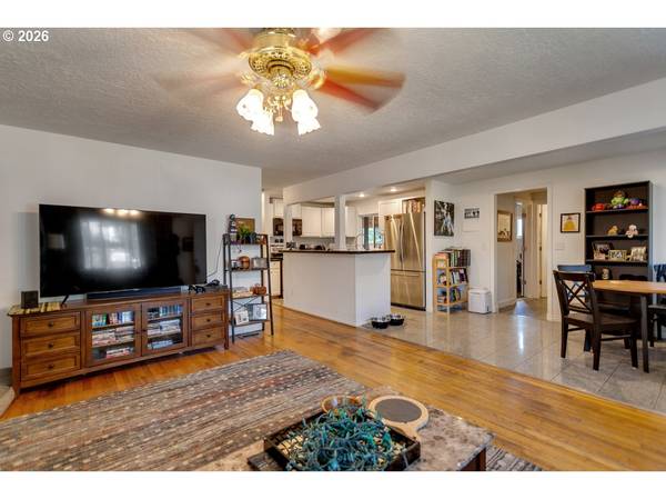 2420 NE 86TH AVE, Portland, OR 97220