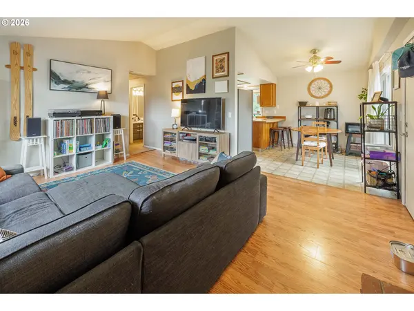 1729 SE 160TH AVE, Portland, OR 97233