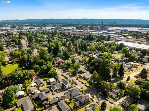 1000 W 23RD ST, Vancouver, WA 98660