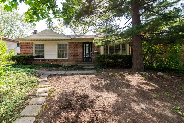 2432 Nixon RD, Ann Arbor, MI 48105