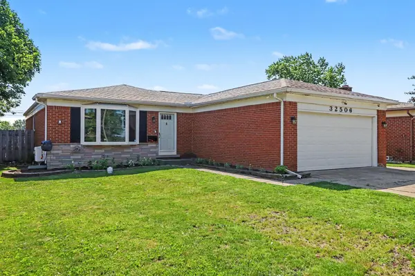 32506 Shawn DR, Warren, MI 48088